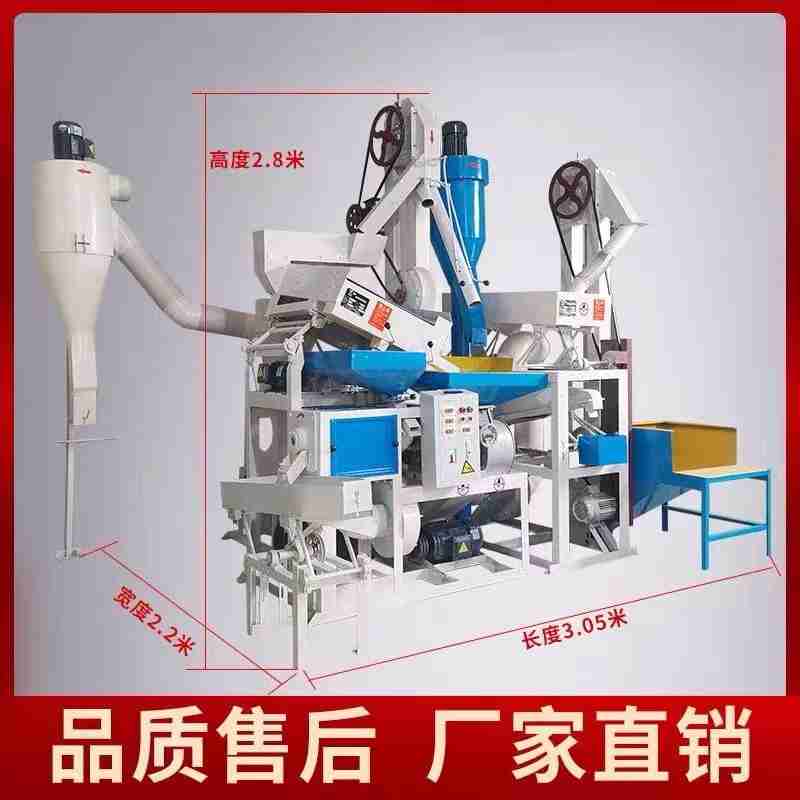 5月2日,永安百货的工作人员将刚刚收到的外贸牛仔裤上架。 受访者供图